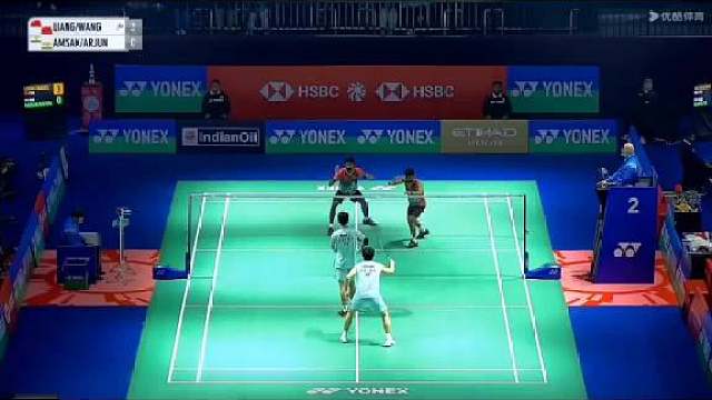 梁王这种打球风格攻守兼备，就是发挥不太稳定，要是一直稳定就好了，真的很喜欢看你俩暴力进攻，视觉盛宴啊！ ​​​