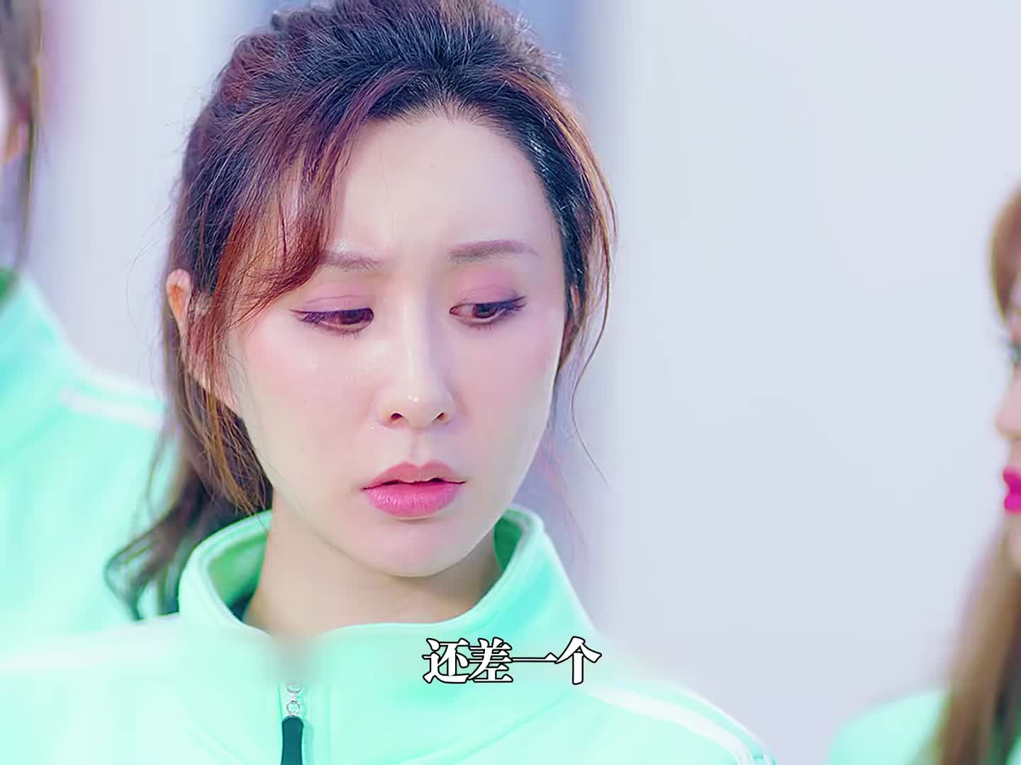 新来的老师为了给同学们一个下马威