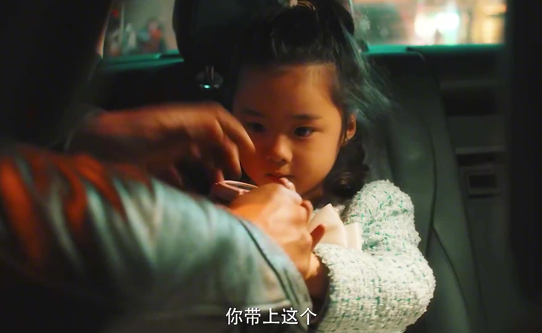 如果不是生活所迫，谁又愿意去做一个小丑呢！