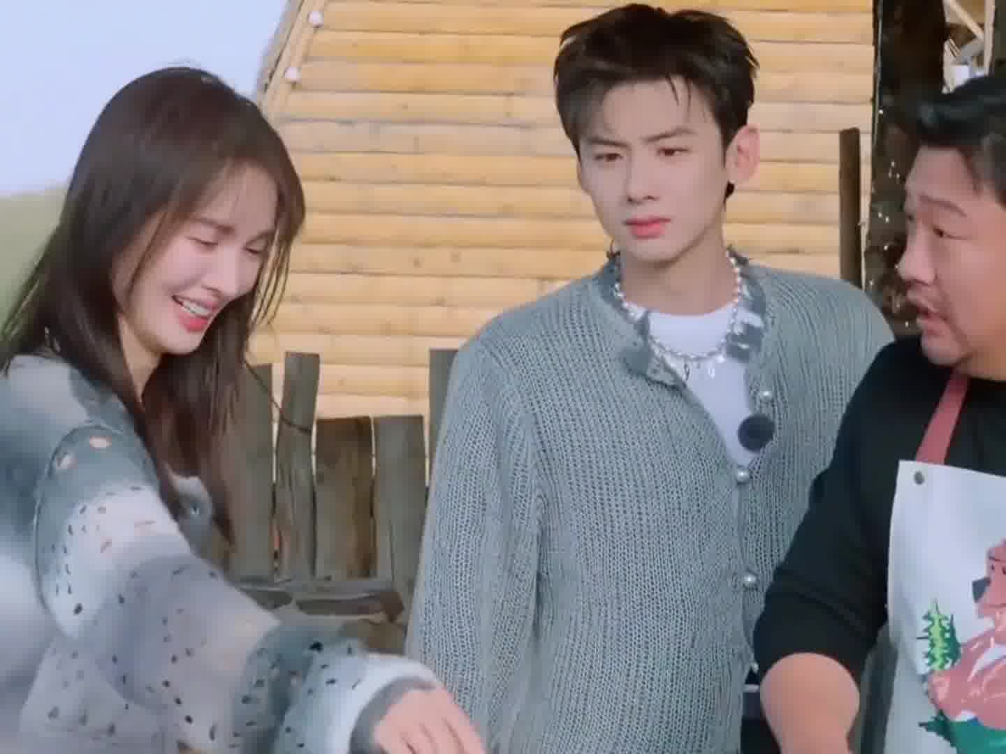 当金晨随地大小照