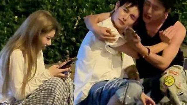 “花有重开日，人无再少年！！”