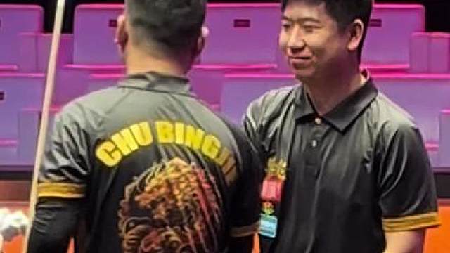 楚秉杰19-14何文冲