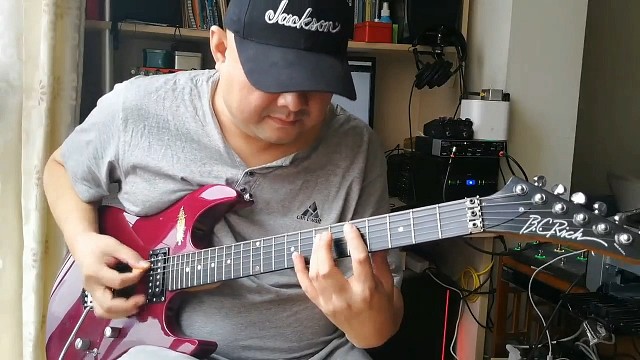 弹一段好听的电吉他节奏riff西安张龙电吉他教学