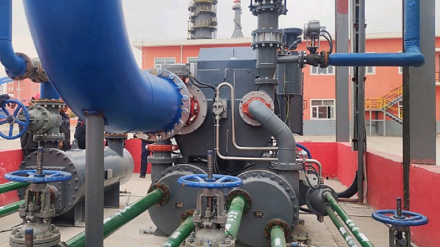 钛灵特离心式压缩机作为国产多轴离心式压缩机品牌厂家，通过了层层考验，服务于国内某知名煤化工集团用户。