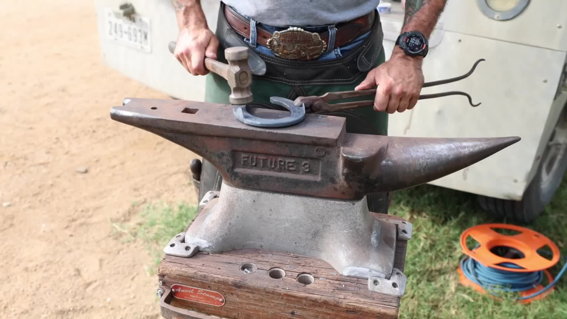 20260117 极度蹄裂！全面蹄铁匠维修和改造