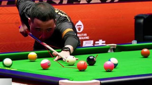 楚秉杰16-19张堃鹏 康溪单挑楚秉杰16-19负于张堃鹏。这盘球属实拆解的太狠了。