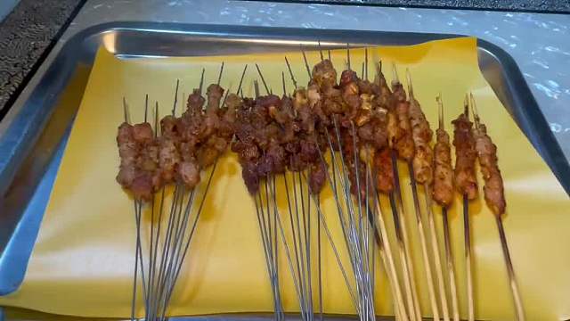 东北街头大姐的烧烤，香爆了！