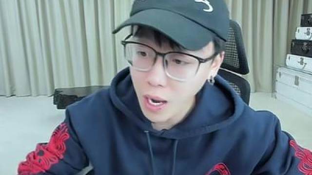 这波能蚌住的也是神人