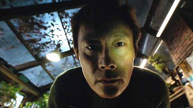 2026年度必看韩国电影《无可奈何》，生猛程度堪比《寄生虫》，又爆一部年度力作！