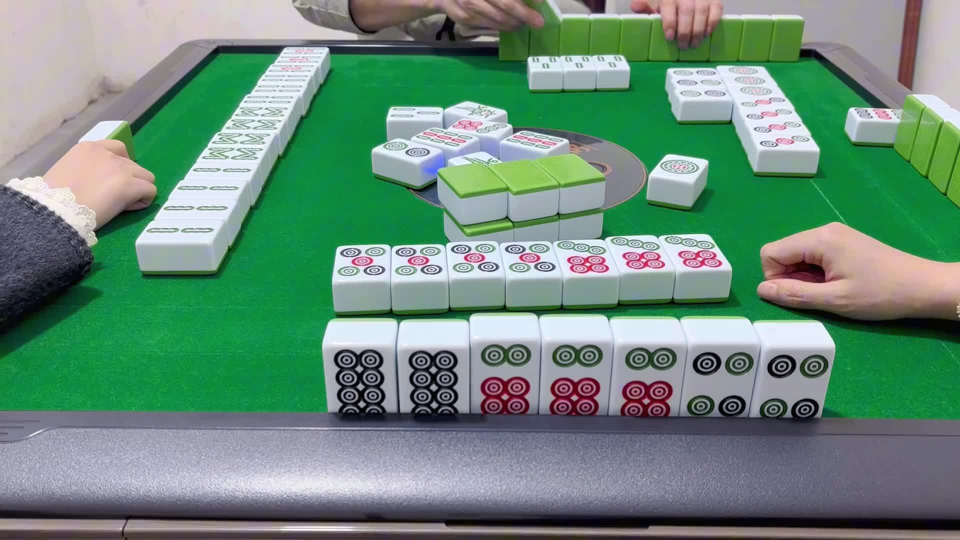 居然都相互拿捏