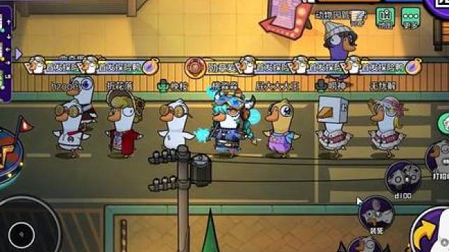 笑死人在广场跳起来广场舞了自带音效 哈哈