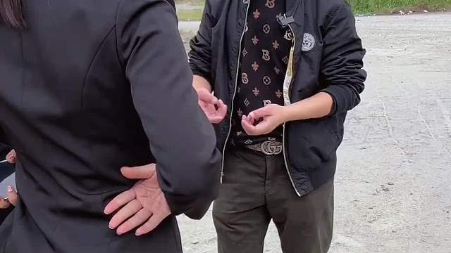 这下幺弟完了，看他以后还敢不敢……