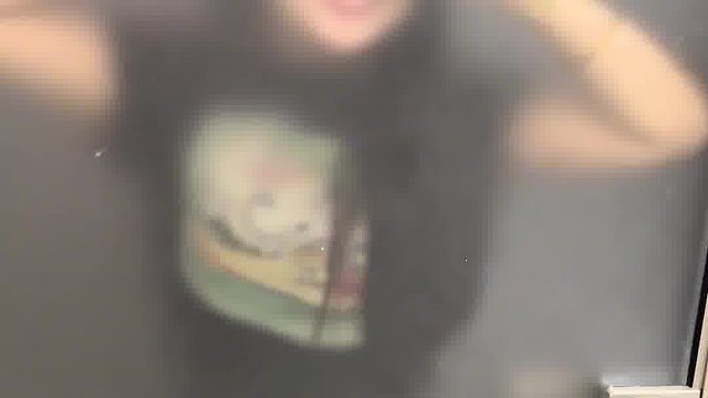 让我进去帮帮忙啊