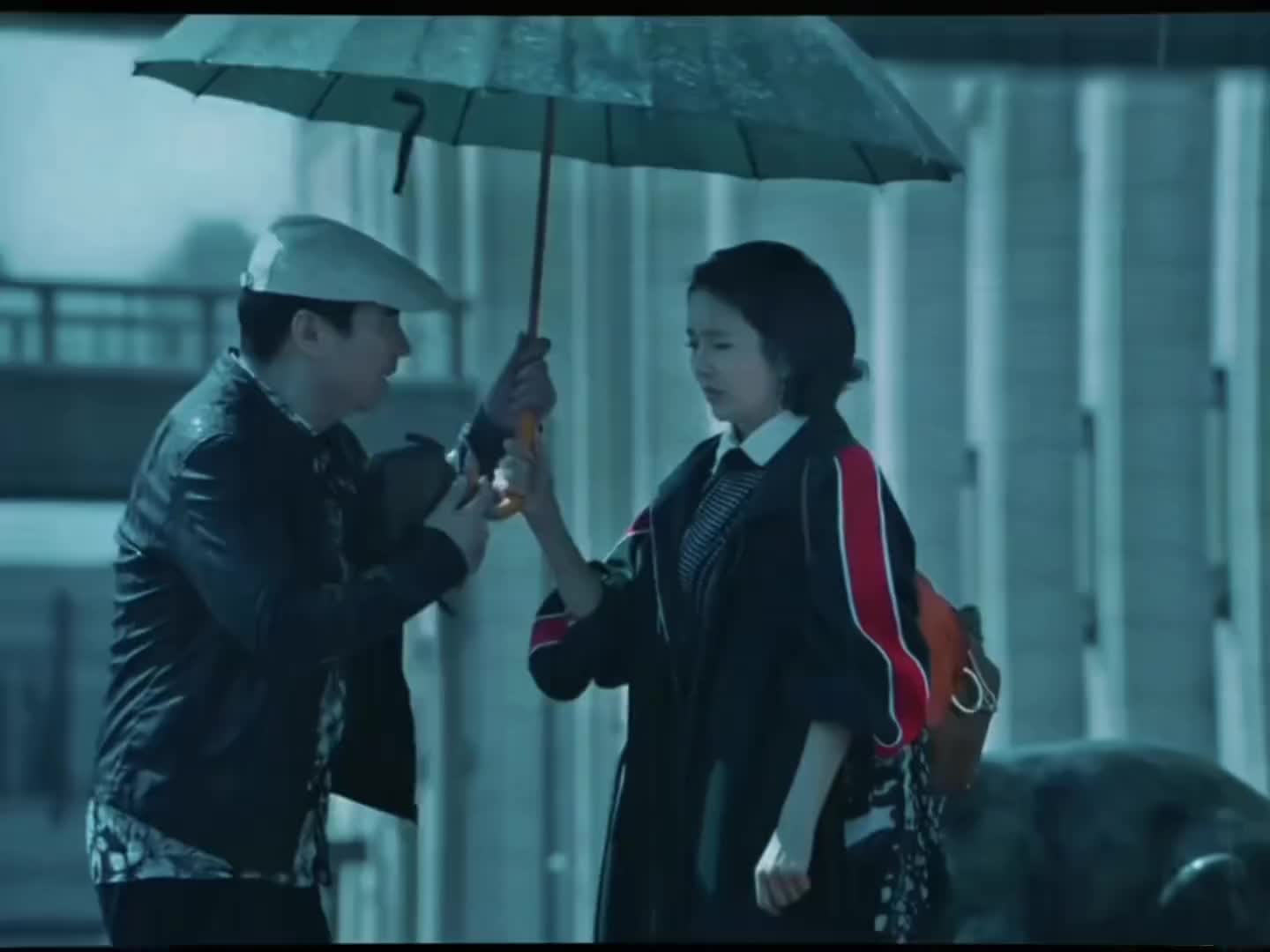 太招笑了哈哈哈