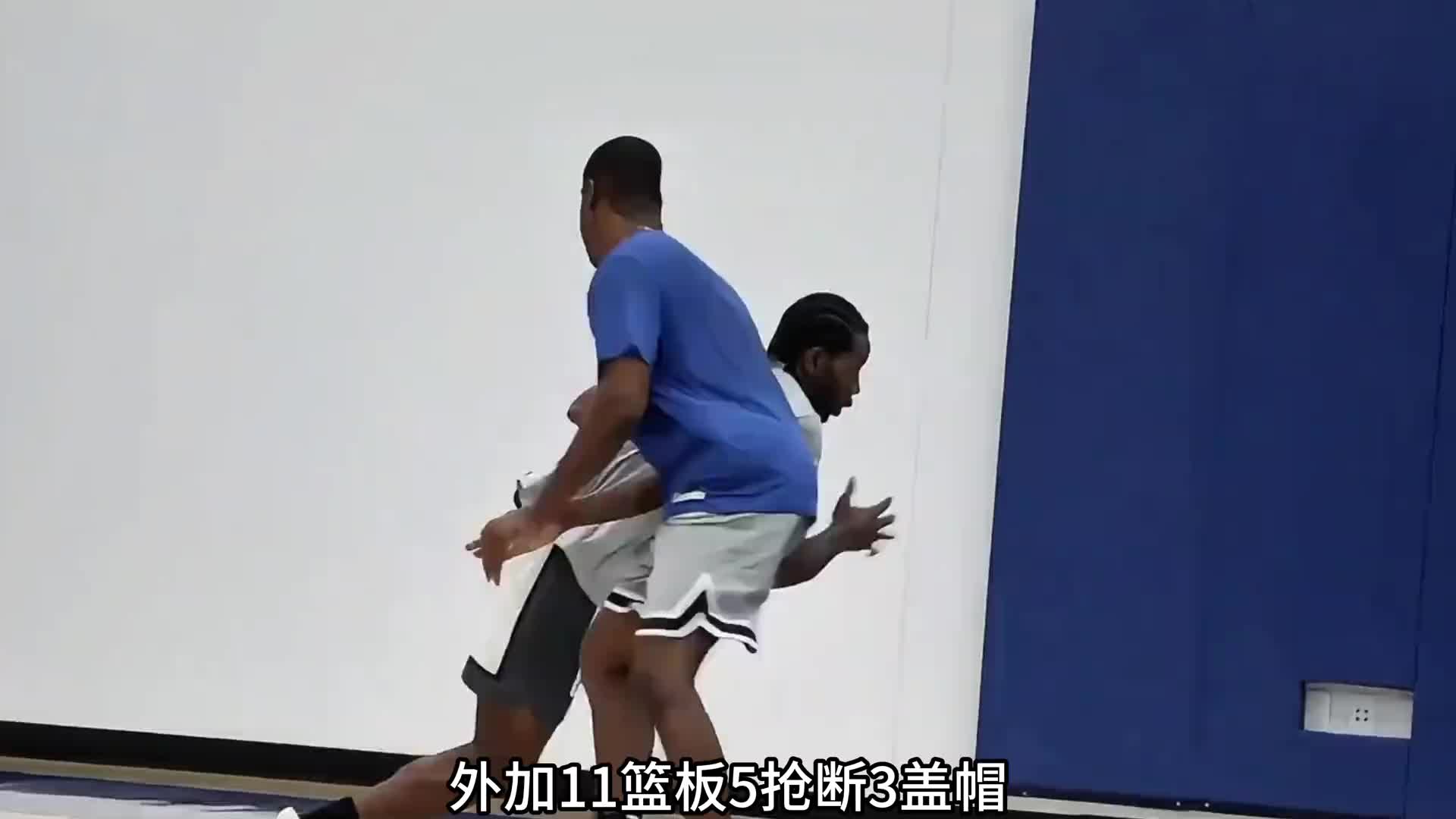 快船正式向伦纳德开出3年1.8亿续约合同