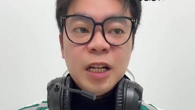 当策划对你说新赛季有两款刀皮