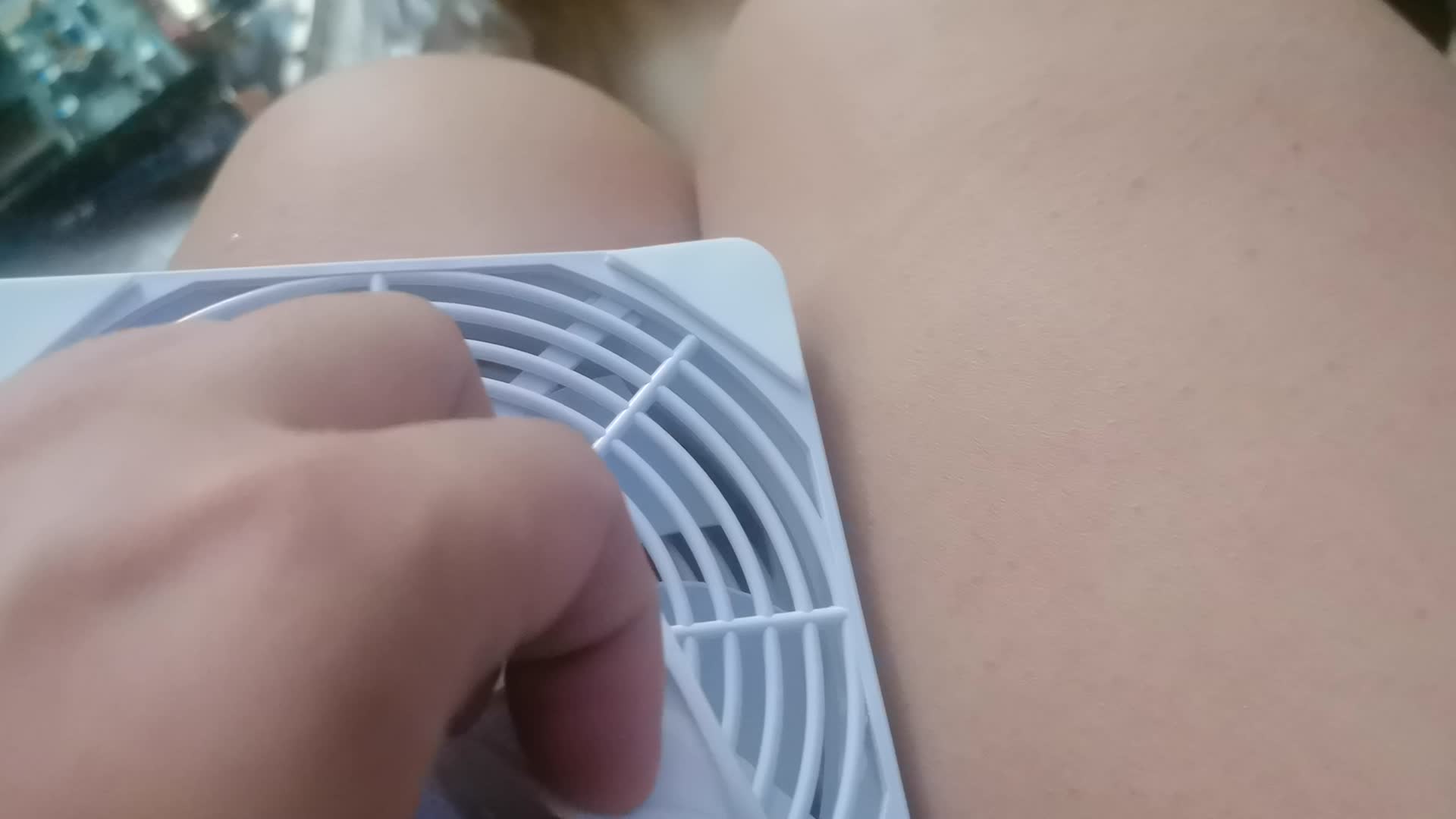 论同行为什么卷不过跨界：12包邮的路由器散热风扇开箱（用于mini笔记本散热）