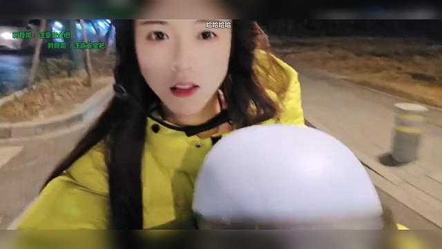 笑了，見過開跑車送外賣的，沒見過帶兒子一起送的