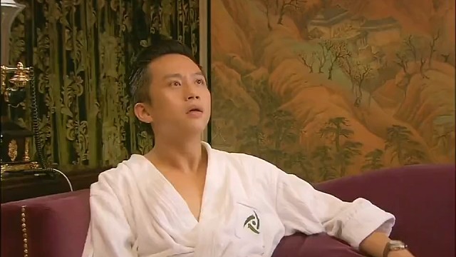 小伙向大学同学借钱，没想到同学这么现实，现实也是这样吗？