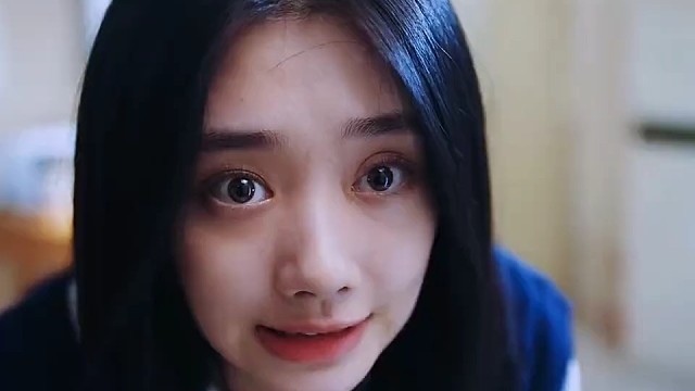 宝儿姐抓杀张楚岚，保安误认为情侣在打闹#异人之下#