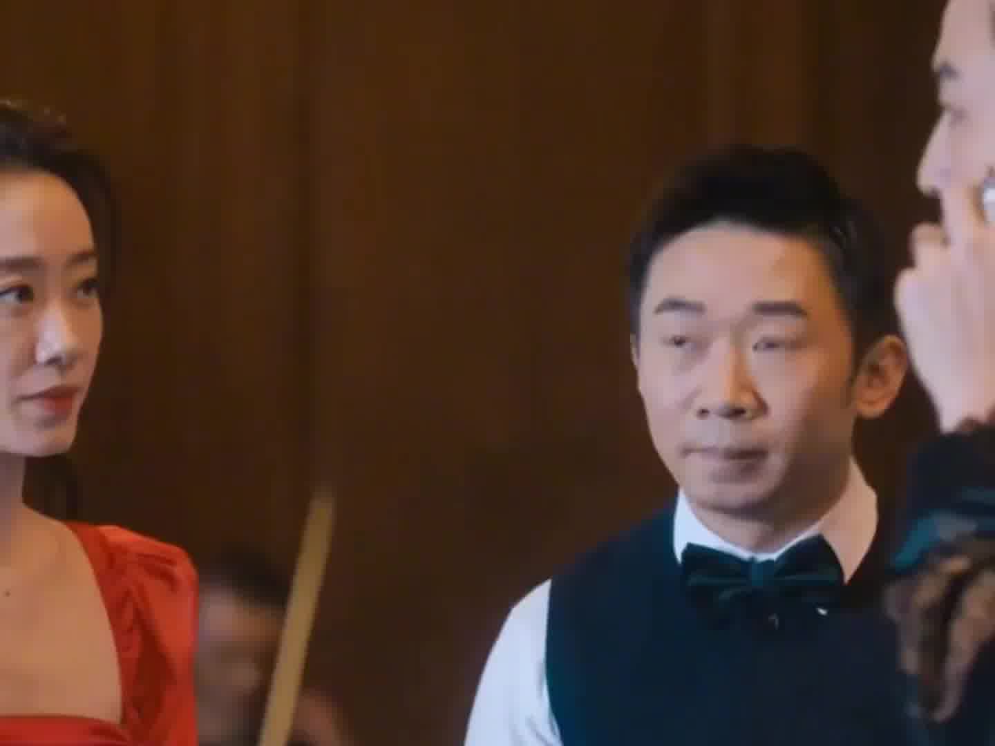 雷佳音、张小斐搞笑片段