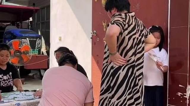 伤敌八百，自损一千，母老虎果然惹不得……