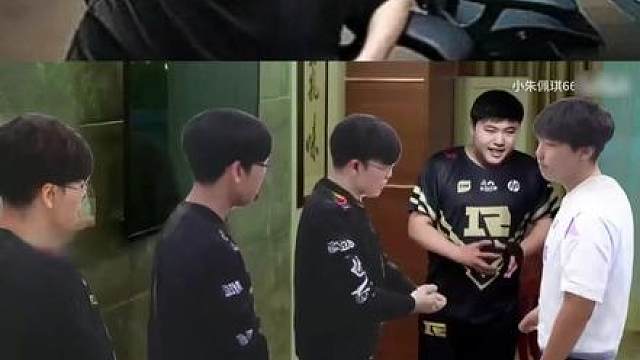 水晶哥看《LPL Ai搞笑小剧场》