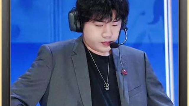 李九评价奶茶教练带领AG的时候是绝对自信，只有他敢第一把BP就跟你玩赛马