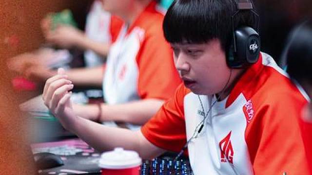 【赛后采访】2026CFPL春季赛·常规赛，LGD 0:2 成都AG，宠儿.成都AG：希望年轻人带我飞！