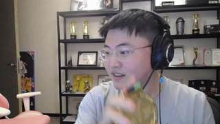 大伙強(qiáng)烈要求要看看亞運會金牌長啥樣...