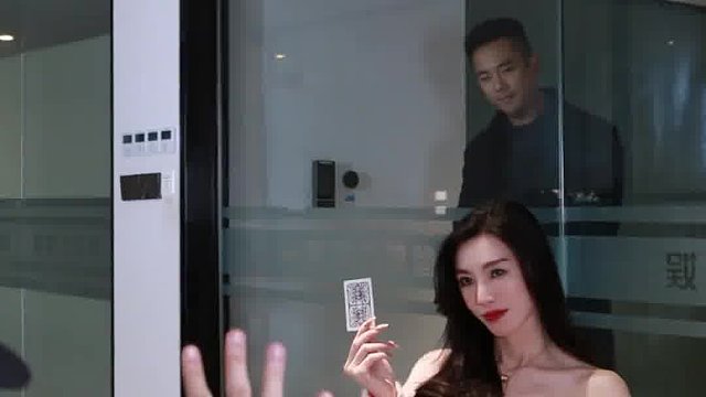 他说我特别 我猜 是不是我特别好骗？