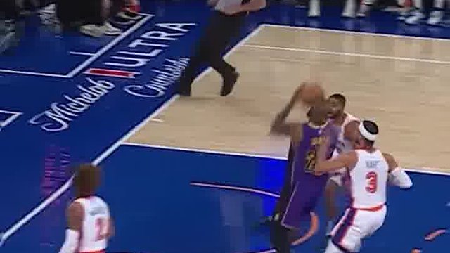 老詹这球走步了吗？