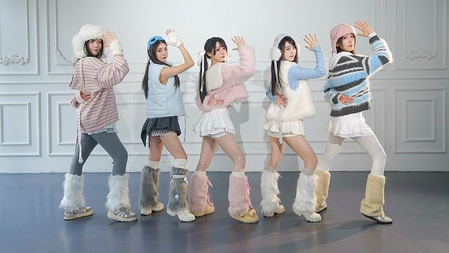 不再可爱了吗？NOT CUTE ANYMORE