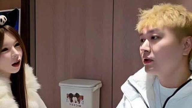 同时拥有了保时捷和自卑