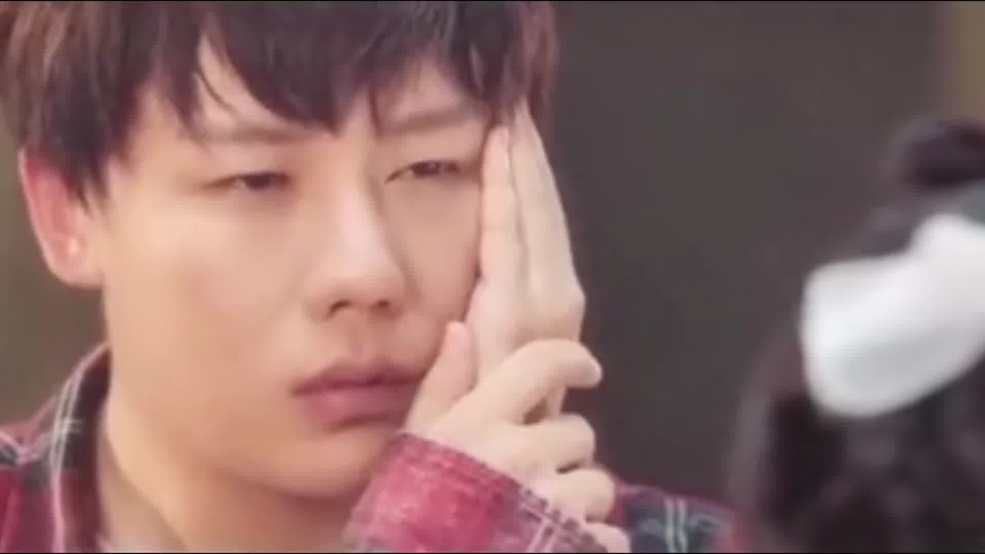 我叫小聋女，自幼双耳失聪