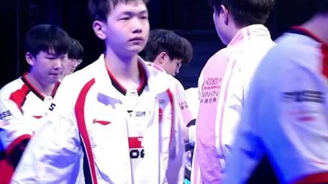 Bin做梦都没想到，小奶油碰拳环节无视Bin，姿态、水晶哥反复回看、品味！