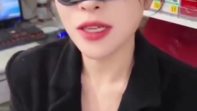 跟那猴子有啥区别  ​