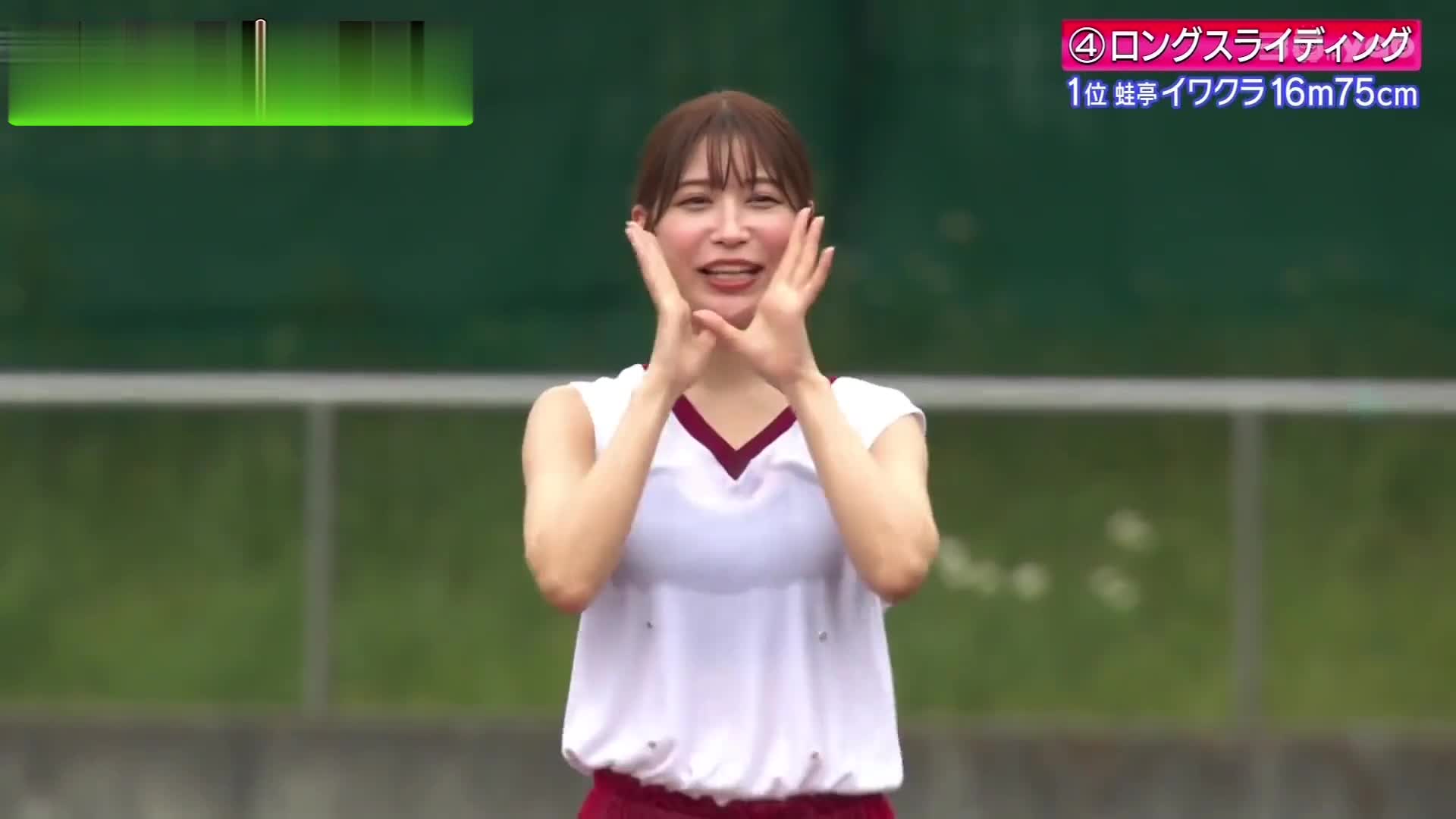 日本奇葩综艺，快乐滑滑梯 快来比比谁的速度快