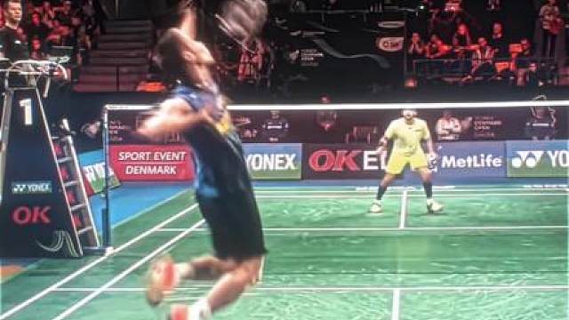 “落魄谷中寒风吹 春秋蝉鸣少年归”