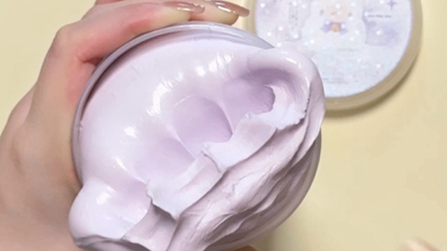 这罐芋泥我先玩了！