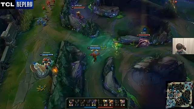 JKL锐评BLG被翻盘：一送就送大的，这波送的也太大了， 这么开牛头不把对面当回事