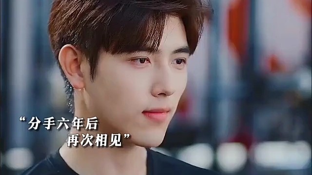 多年前因为债务不忍拖累她分手，再见面她却手带婚戒无视他!#每日分享 #你是凭实力刷到的