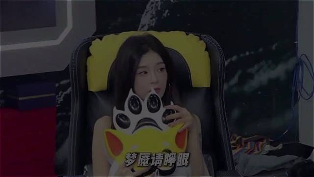 我靠，这个表情管理真的是可以培训的嘛