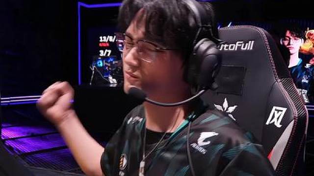 极致的英雄主义对阵完美的团队配