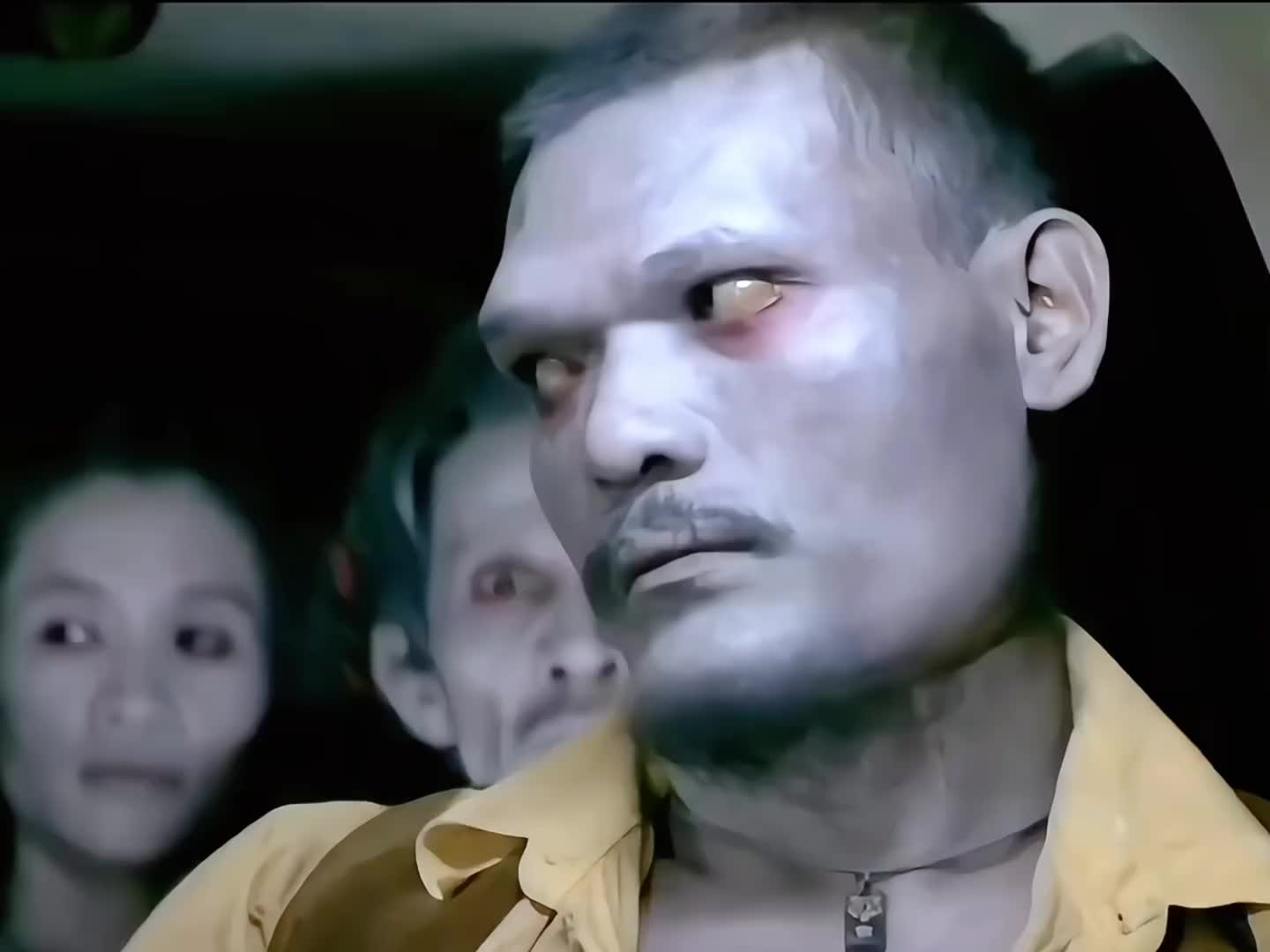 泰国出租车巧遇猛鬼一家，司机圆滑与其硬刚