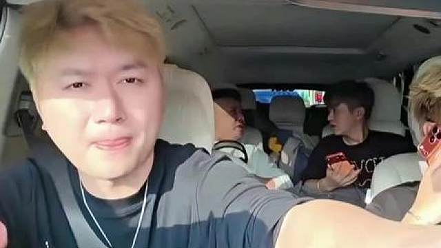 马哥这个爹没救了