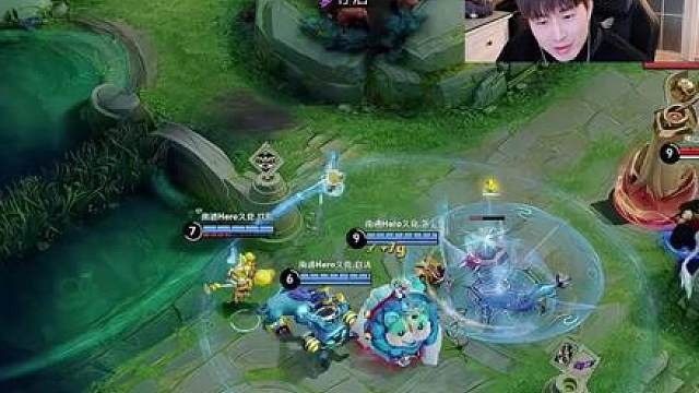 大黄教练聊小白熊的事，帮久哲解释，表示哲教私底下对他，夸赞熊哥打野玩的不错