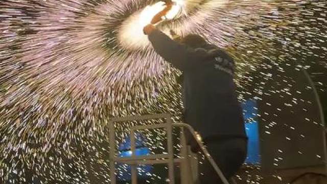 再一次被震撼到，传统与现代的激烈碰撞