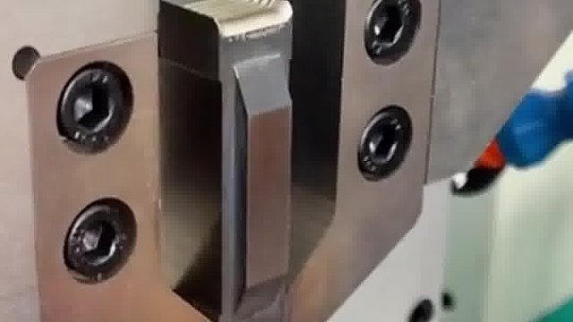 恒友音达超声波  超声波塑料焊接机