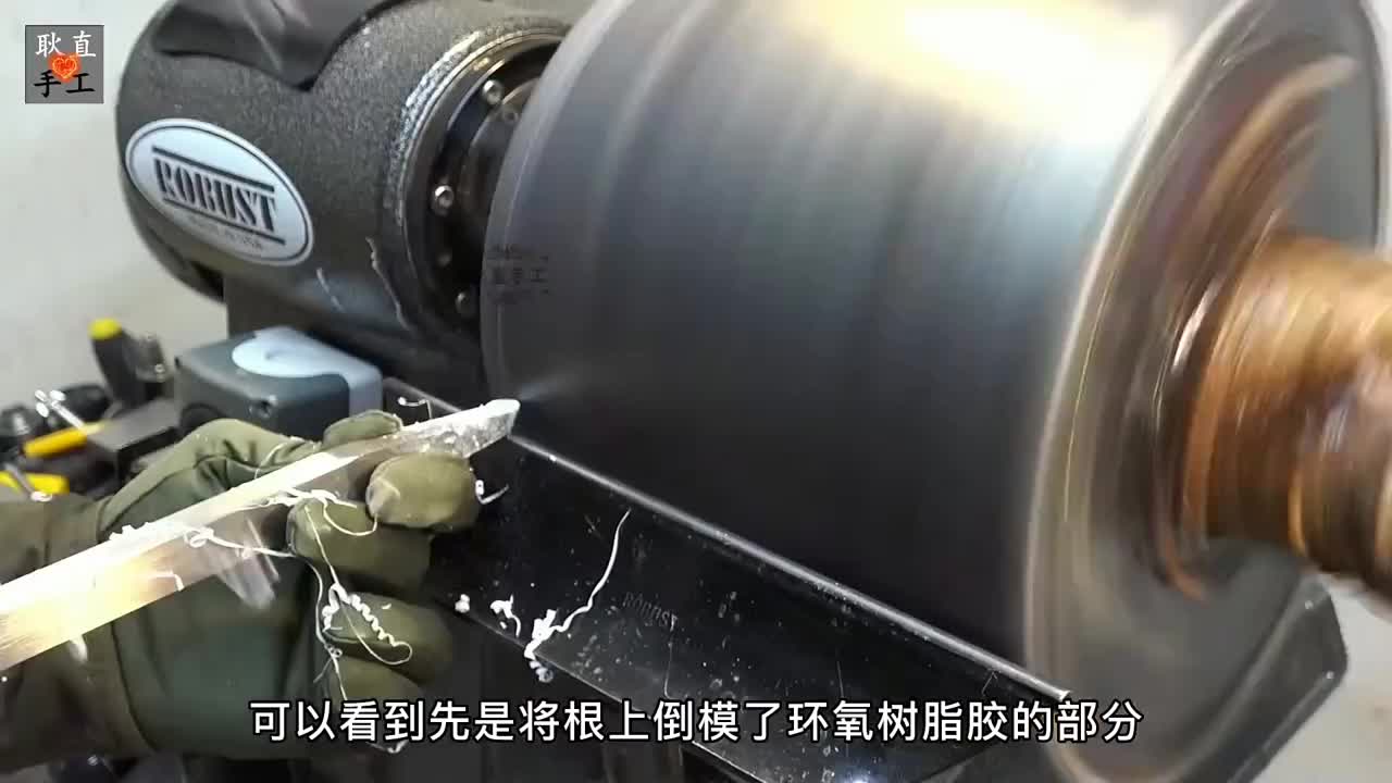 去老丈人家拜年拿回来烧火的烂树根竟然打造出一件无价之宝